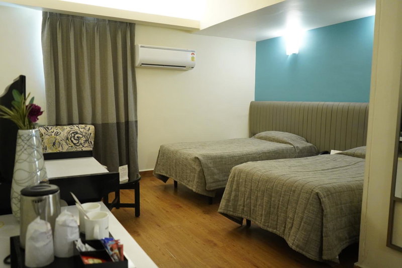 Hotel Diplomat, Colaba, Uran, India