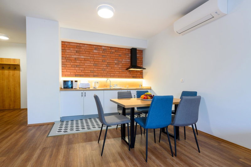 Berill Suites, Sarvar, Венгрия
