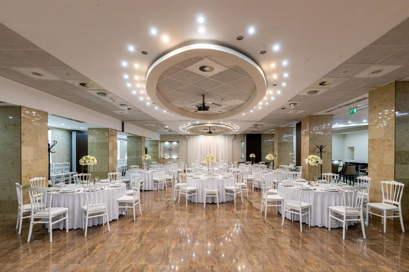 Bástya Konferencia és Wellness Hotel, Miskolc, Венгрия