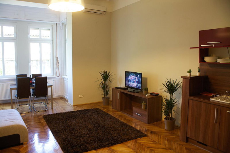 Five Season's Apartment, Budapest VIII. keruelet, Ungarn