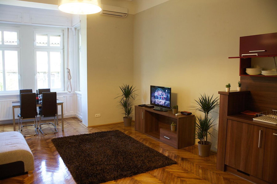 Five Season's Apartment, Budapest VIII. keruelet, Ungarn