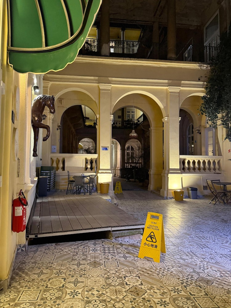Hotel · Oasis Inn Budapest, Budapest VIII. Keruelet