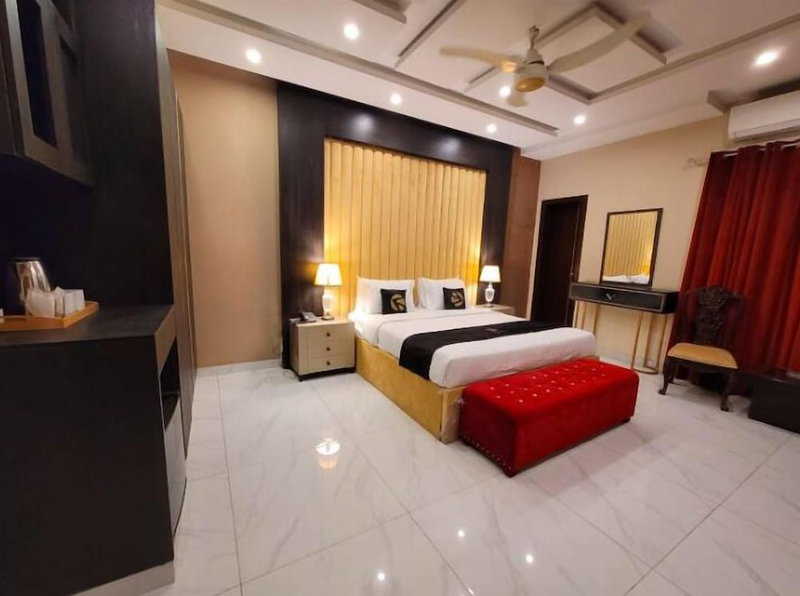 Palm Tree Hotel & Luxury Suites, Lahore, Pakistan