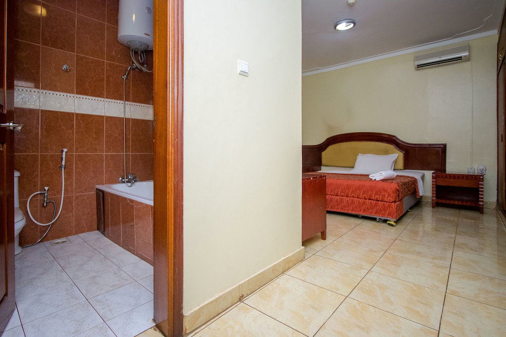Hotel · Emerald Hotel, Kampala