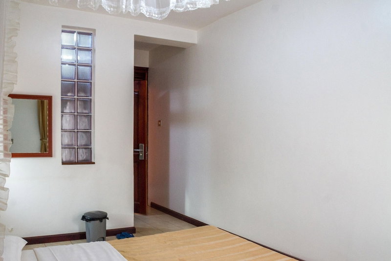 Sheron Hotel, Kampala, Уганда