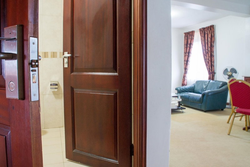 Sheron Hotel, Kampala, Уганда