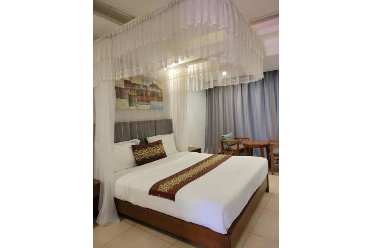 Acholi Inn, Ouganda