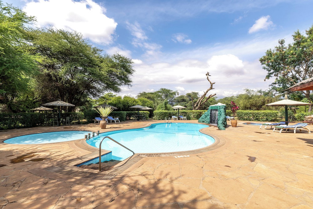 Sentrim Amboseli Lodge, Kenya