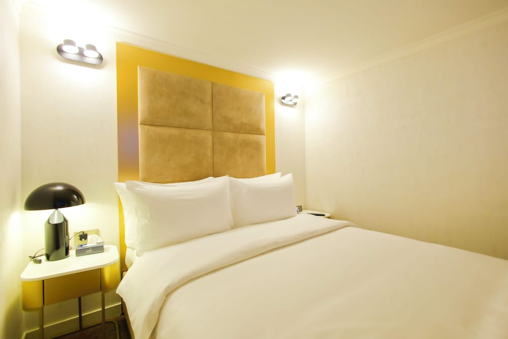 Carat Hotel Yerevan, Armenien