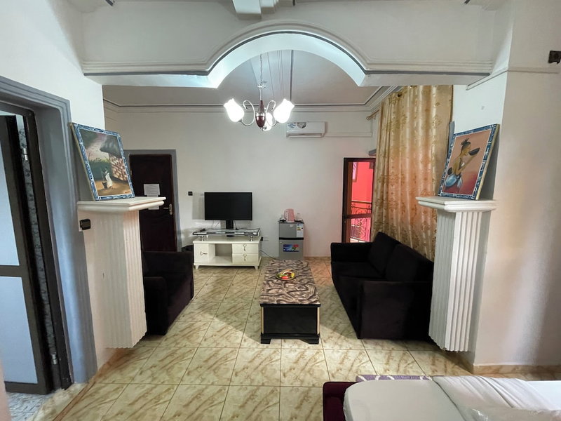 Ngk Hotel Apartment, Bafoussam, Cameroon