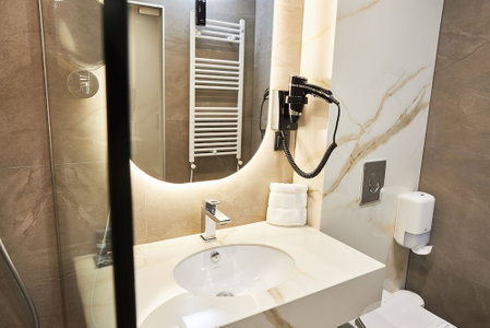Hotel Mirror Skopje, Petrovec, Nordmazedonien