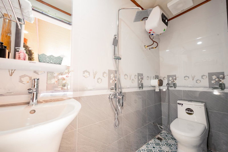 Catba Papillon Garden Bungalows & Resort, Cat Ba, Vietnam