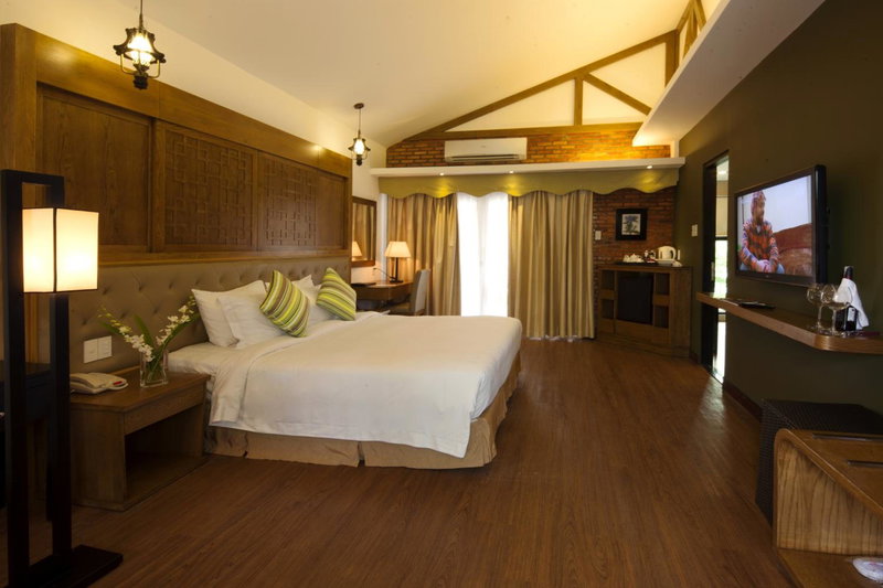 Famiana Resort & Spa - Breakfast is served as Brunch 6AM30 to 1PM, Duong GJong, Vietnam