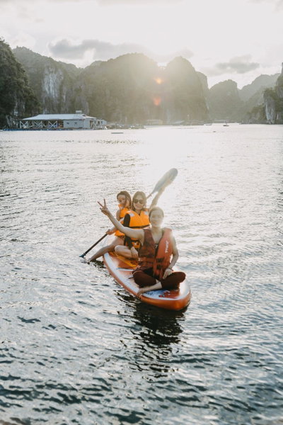 Lan Ha Floating Homestay, Cat Ba, Vietnam