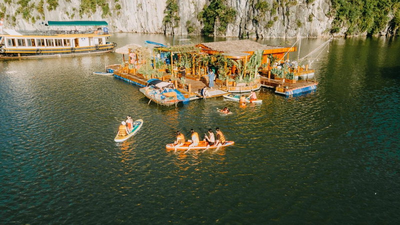 Lan Ha Floating Homestay, Cat Ba, Vietnam