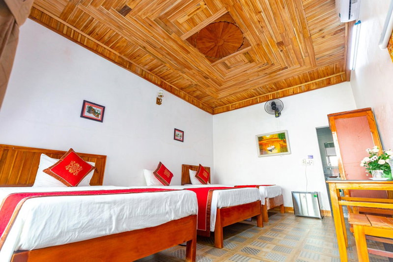 Tam Coc mountain bungalow, Ninh Binh, Vietnam