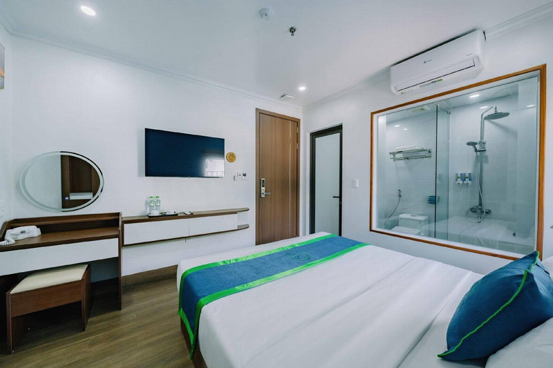 Tommy Hotel, Cat Ba, Việt Nam