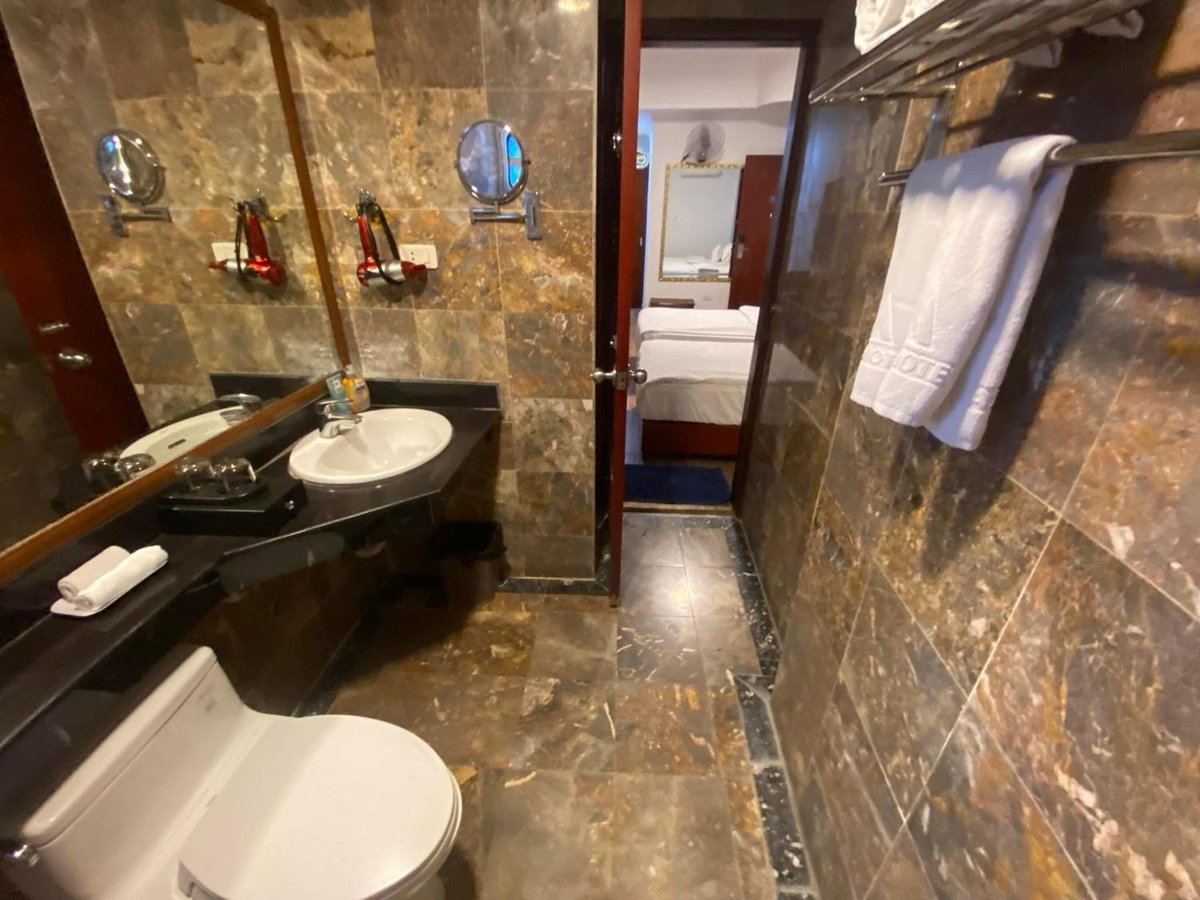 Khách sạn · A25 Hotel - 221 Bạch Mai, Hà Nội