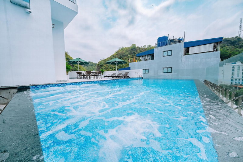 Sand Hotel, Cat Ba, Việt Nam