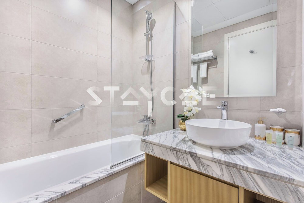 Hotel · Staycae Holiday Homes - Aykon C, Dubai