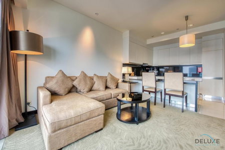 Exceptional 1BR at The Address Residences Dubai Marina by Deluxe Holiday Homes, Dubai, Vereinigte Arabische Emirate