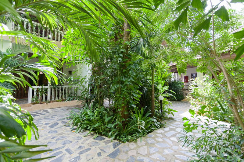 Tropica Bungalow Beach Hotel, Kathu, Таиланд