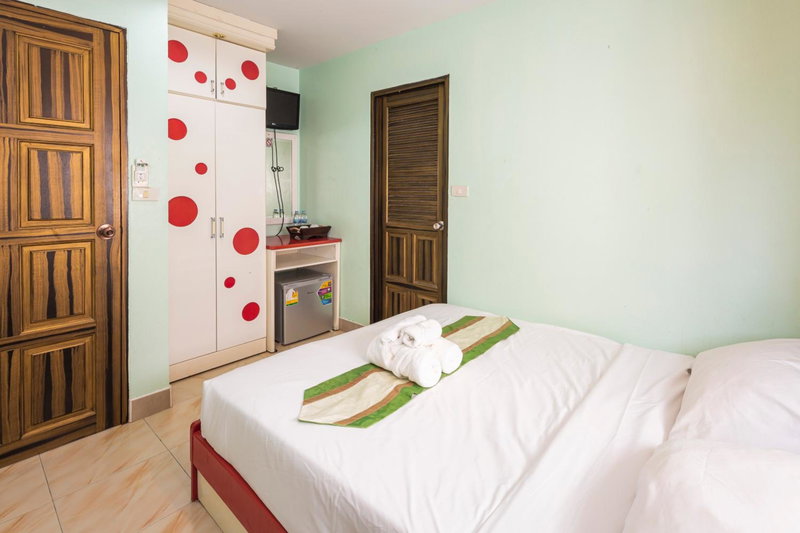 Add Plus Hotel & SPA, คาทุ, ประเทศไทย