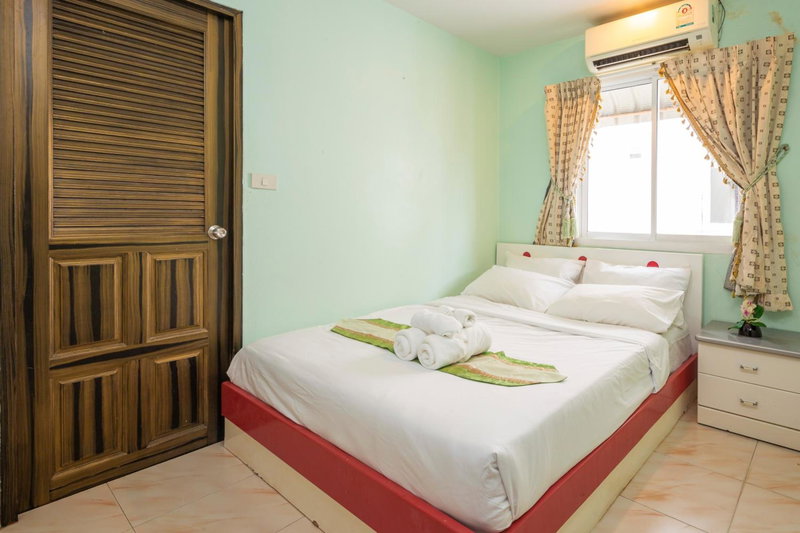Add Plus Hotel & SPA, คาทุ, ประเทศไทย