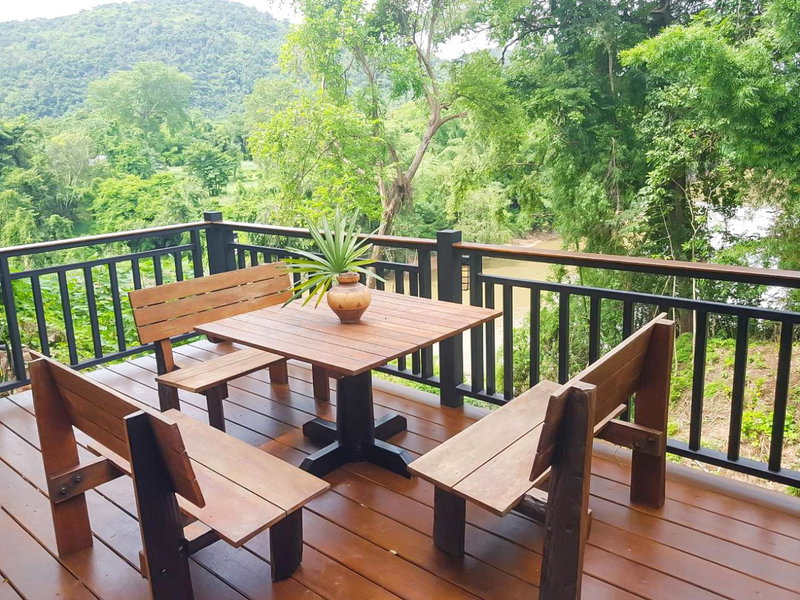 Home Phutoey River Kwai Hotspring & Nature Resort, Sai Yok, ประเทศไทย