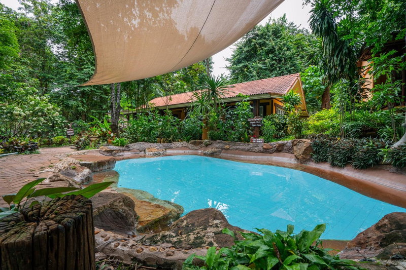 Home Phutoey River Kwai Hotspring & Nature Resort, Sai Yok, ประเทศไทย