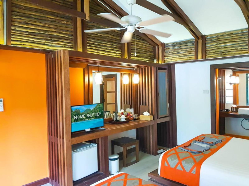 Home Phutoey River Kwai Hotspring & Nature Resort, Sai Yok, ประเทศไทย