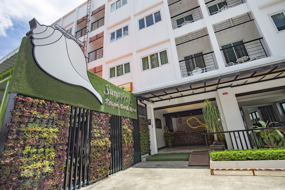 Отель · Sungthong Kamala Beach Resort, Kathu