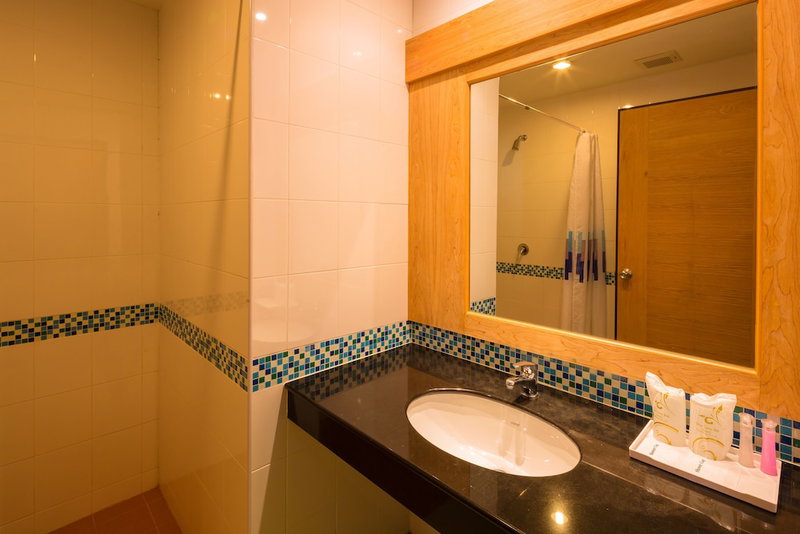Sungthong Kamala Beach Resort, Kathu, Таиланд