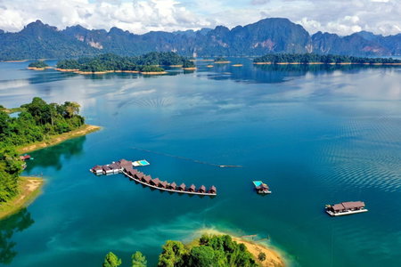500 Rai Floating Resort, Ratchaprapha, Thailand