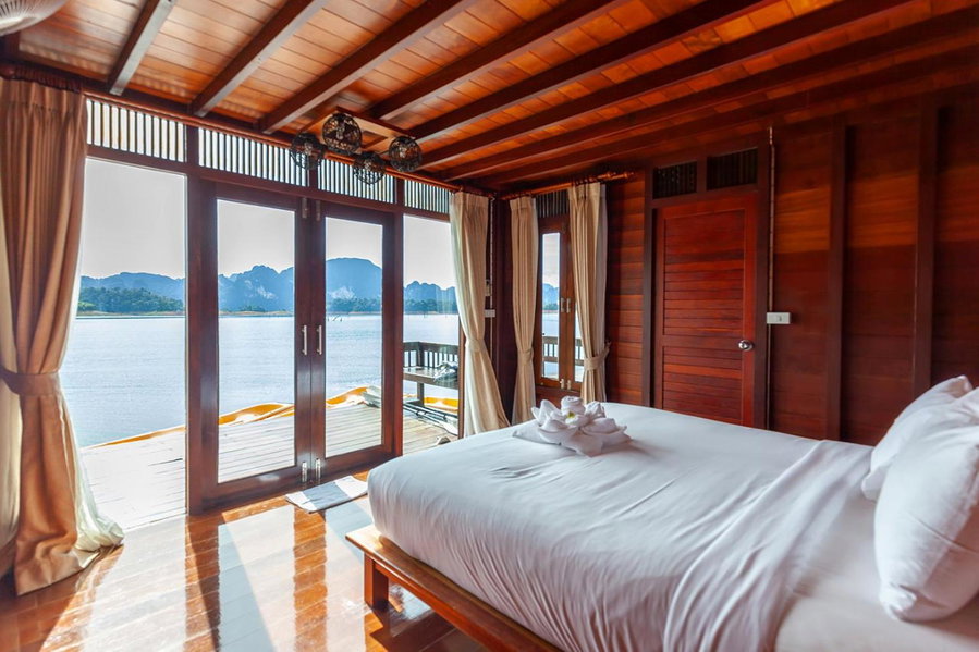 500 Rai Floating Resort, Ratchaprapha, Thailand