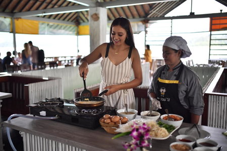 500 Rai Floating Resort, Ratchaprapha, Thailand