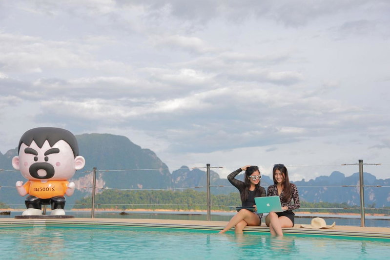 500 Rai Floating Resort, Ratchaprapha, Thailand