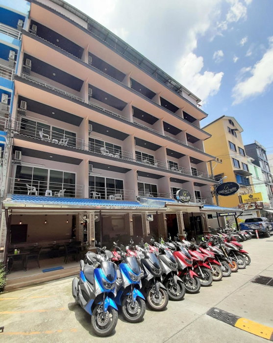 Good Nice Hotel, คาทุ, ประเทศไทย