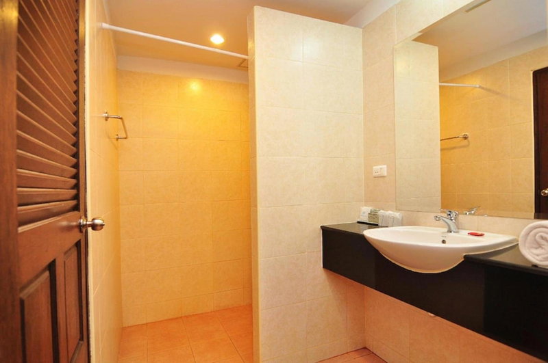 Phuket Sea Resort SHA Extra Plus, Ban Chalong, ประเทศไทย