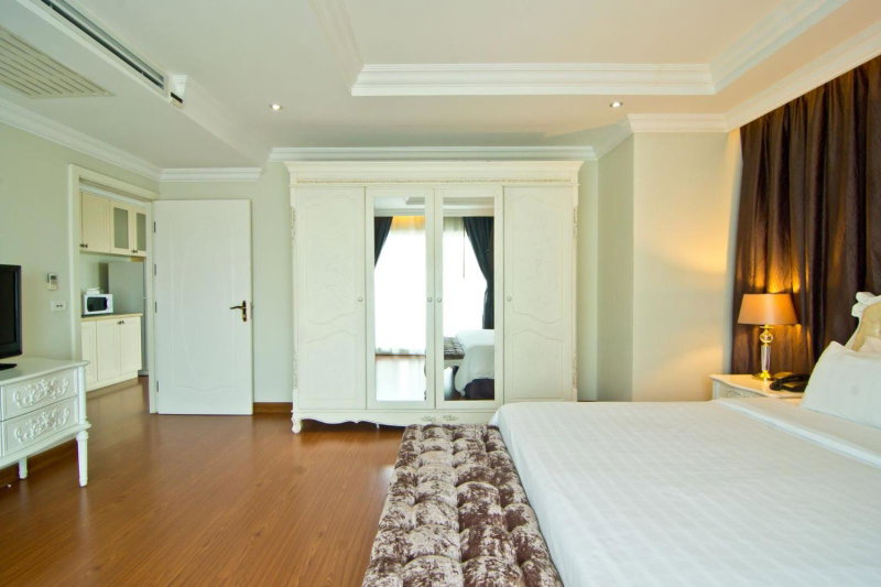 LK Miracle Suite - SHA Extra Plus, พัทยา, ประเทศไทย
