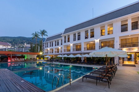 Sawaddi Patong Resort & Spa by Tolani, Kathu, Tailandia