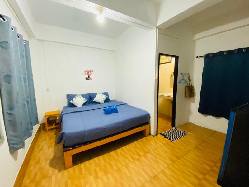 Miss Hong House, Ban Phe, Tailandia