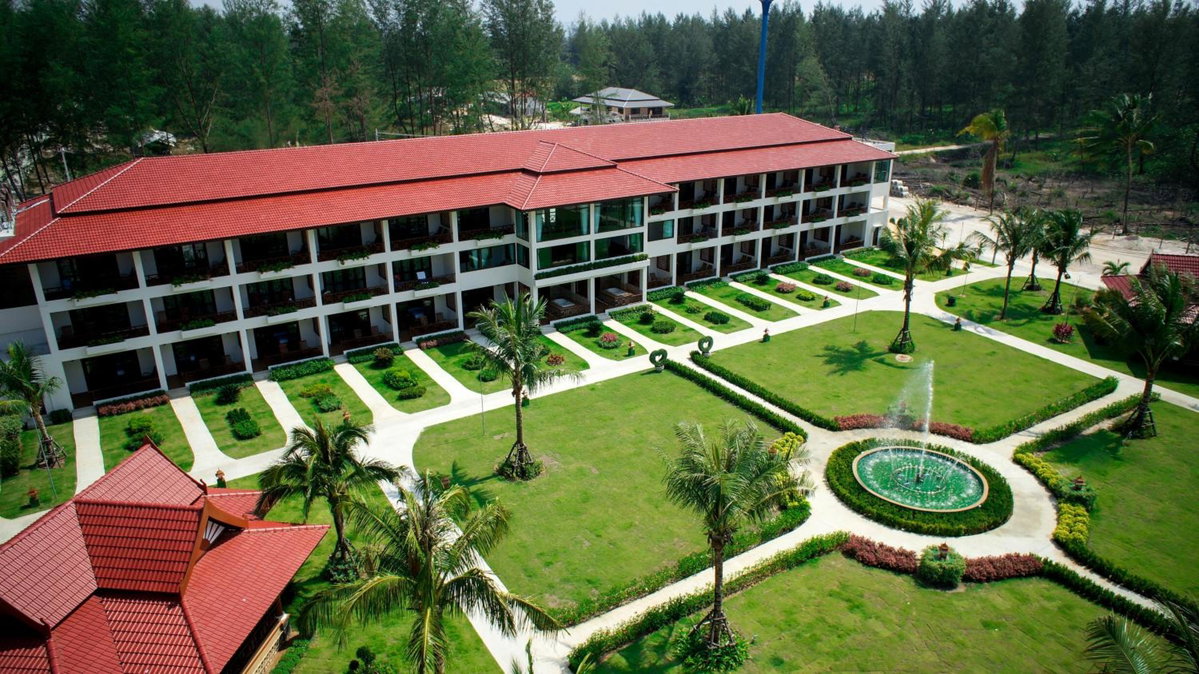 โรงแรม · The Sunset Beach Resort - Koh Kho Khao, Ko Kho Khao