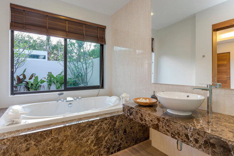 La Ville Phuket Pool Villa, คาทุ, ประเทศไทย