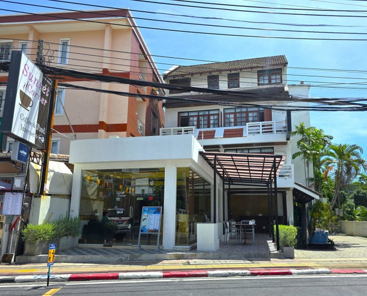 Sunset Mansion, คาทุ, ประเทศไทย