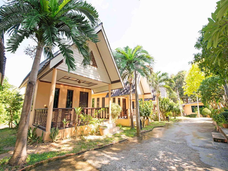 Tom Pizza Resort, Ban Phe, ประเทศไทย