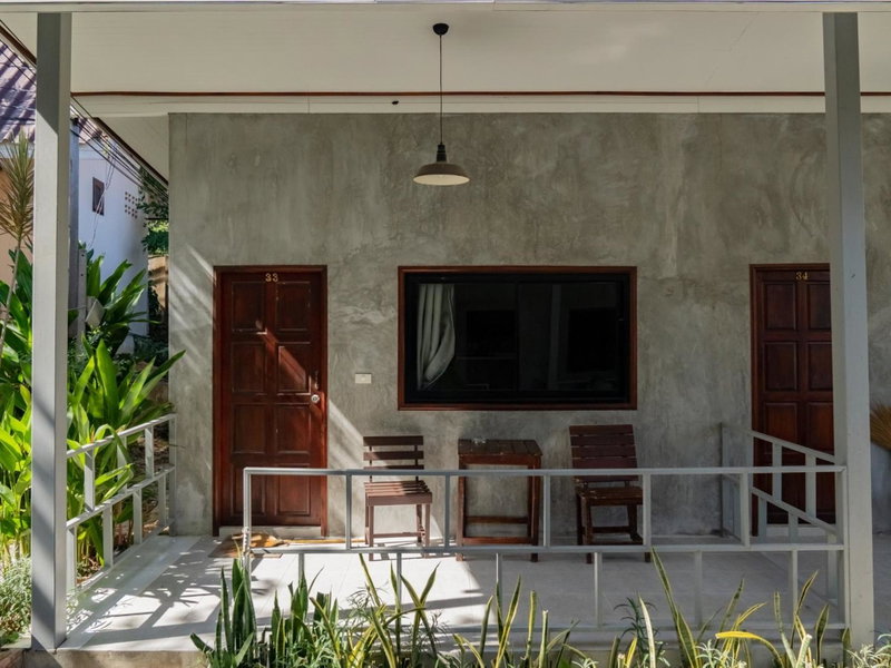 Tom Pizza Resort, Ban Phe, ประเทศไทย