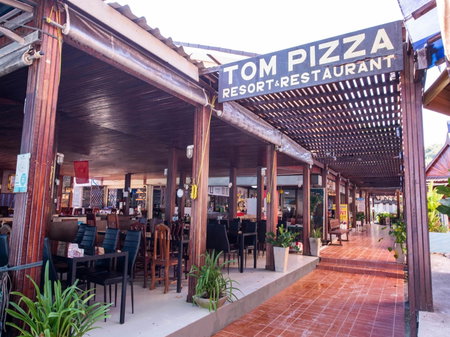 Tom Pizza Resort, Ban Phe, ประเทศไทย