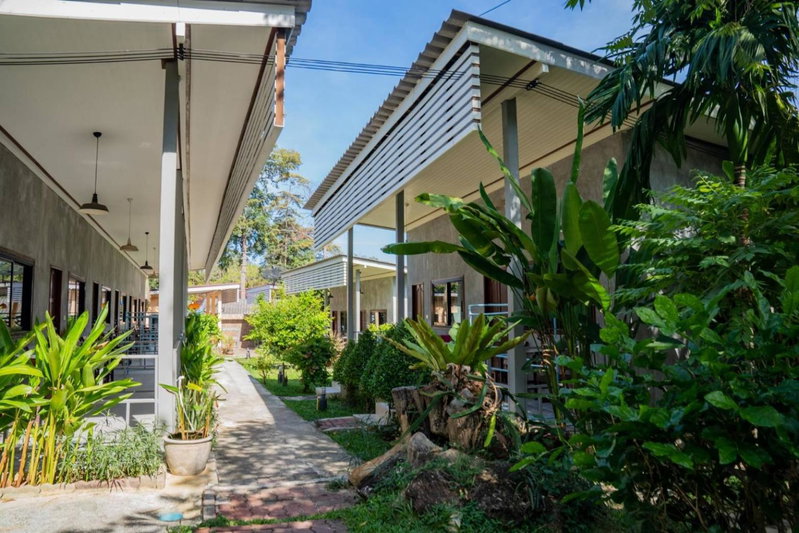 Tom Pizza Resort, Ban Phe, ประเทศไทย