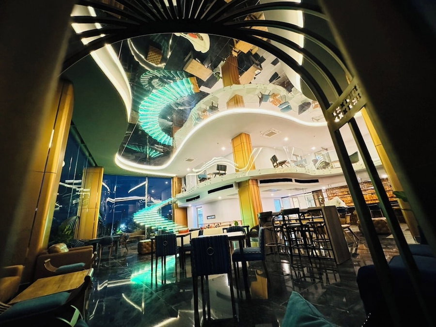 The Blue Mavi Hotel, Ban Chalong, ประเทศไทย